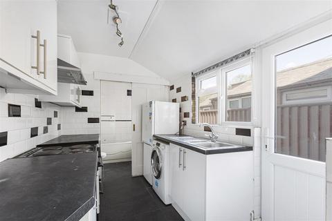 undefined, Station Road, Harpenden, AL5