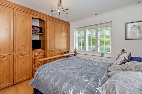 24 Highclere, Ascot, SL5 0AA