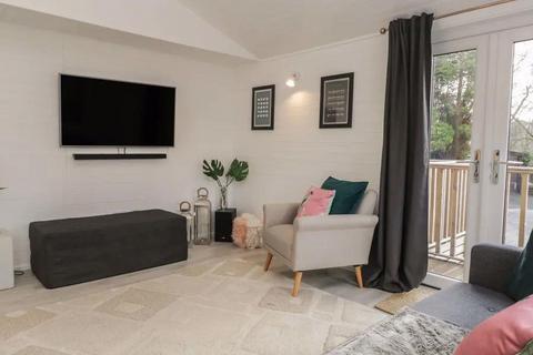 2 bedroom mobile home for sale, Ambleside Road, Windermere LA23