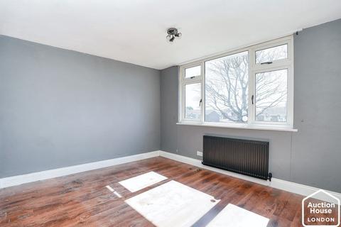 3 bedroom semi-detached house for sale, 46 Woodland Way, Devizes, Wiltshire, SN10 5LB