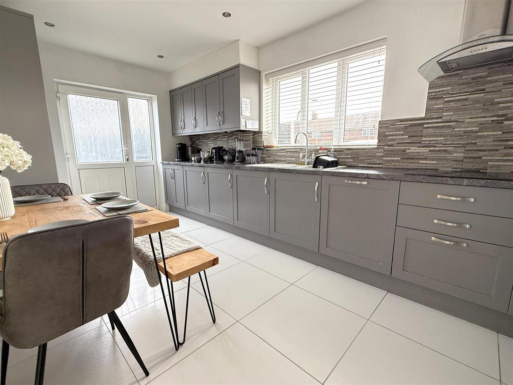 Breakfast kitchen