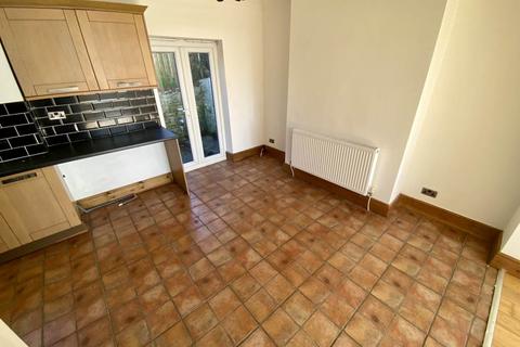 3 bedroom house to rent, Carmarthen Road, Fforestfach, , Swansea