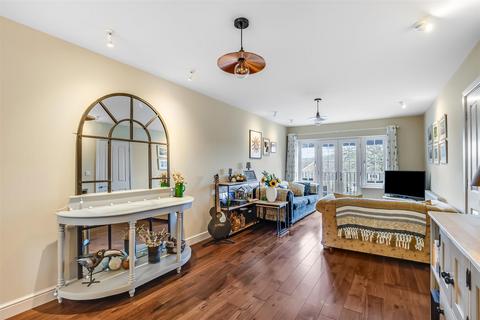 3 bedroom semi-detached house for sale, Parish Ghyll Drive, Ilkley LS29