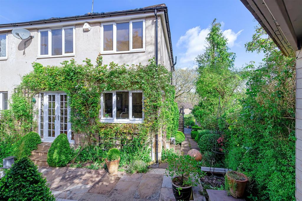 6 Parish Ghyll Road New Side.jpg
