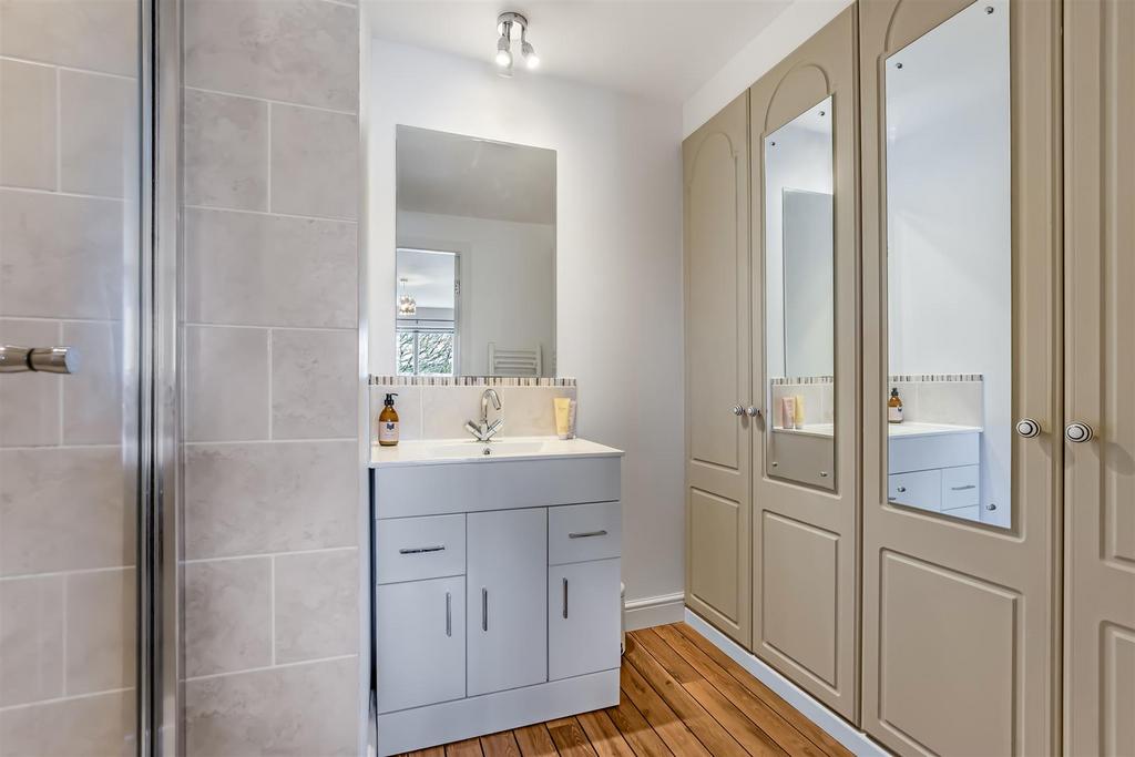 En Suite.jpg