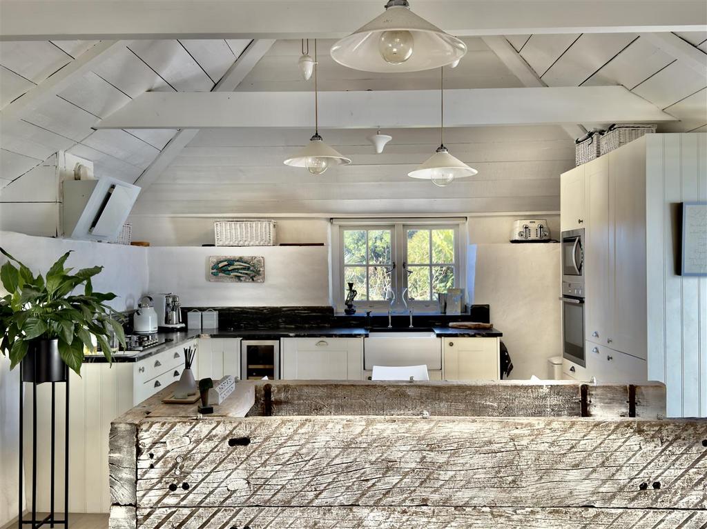 COTTAGE LIVING SPACE.jpeg