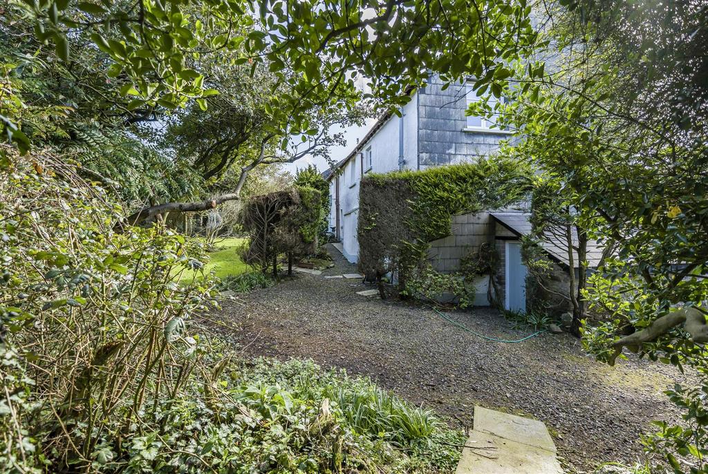 Side Elevation &amp; Garden