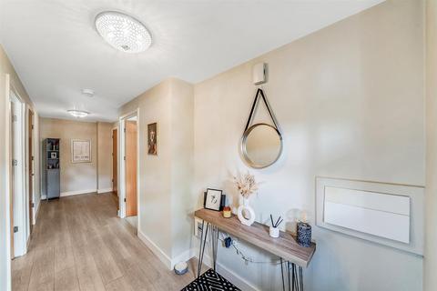 20 The Ridgeway, Chingford, London, E4 6BF