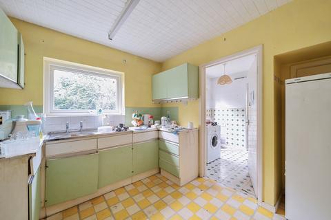 4 bedroom semi-detached house for sale, The Rowans, Wetherby, West Yorkshire, LS22