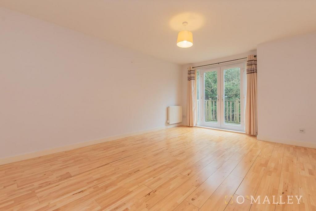 6. Living Room 1.jpg