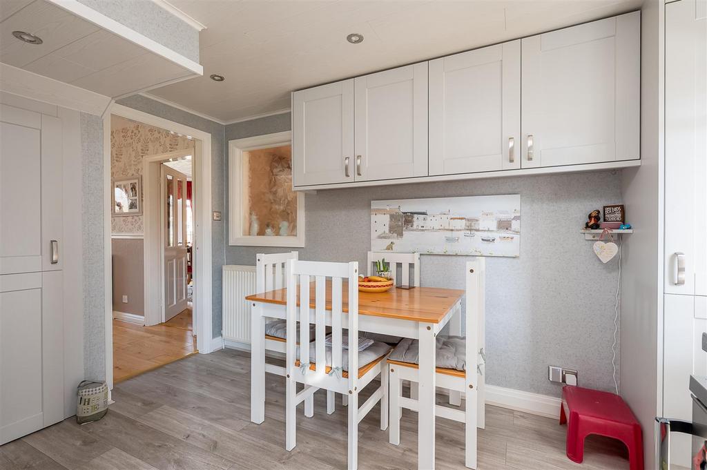Kitchen diner