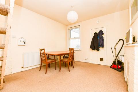 2 bedroom semi-detached house for sale, Beechwood Road, Caterham CR3