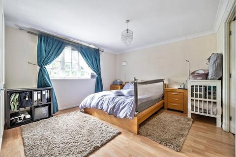 undefined, Courtney Place, Binfield RG42