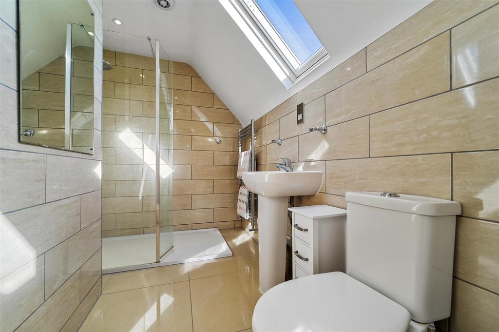 Family shower room