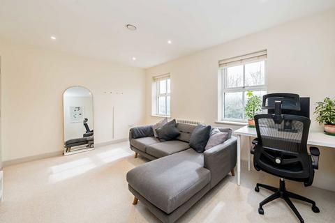 1 bedroom flat to rent, Cadogan Close, London E9