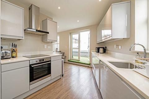 1 bedroom flat to rent, Cadogan Close, London E9