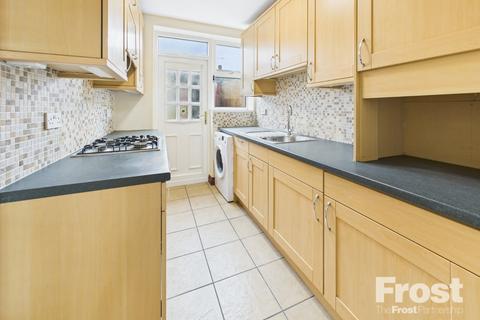 16 Rossiter Close, Slough, SL3 7QQ