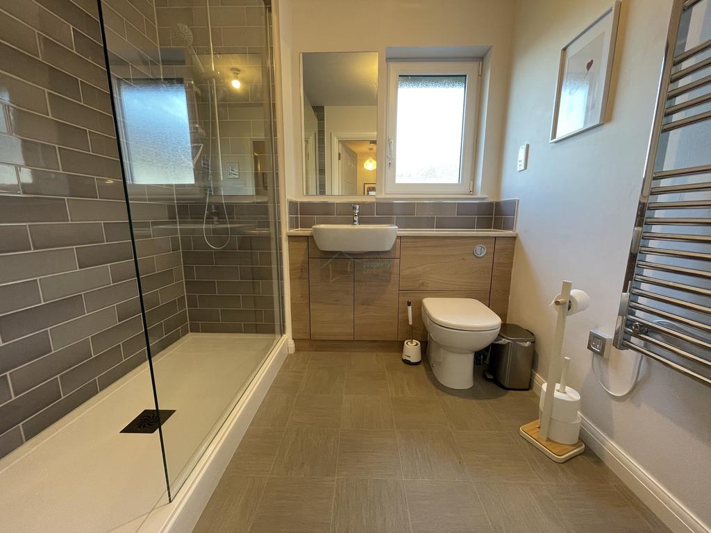 Shower room.JPG