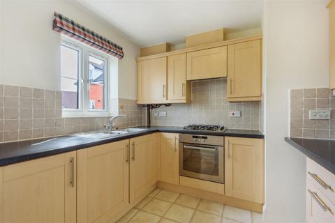 2 bedroom maisonette for sale, Charlton Drive, Petersfield, GU31