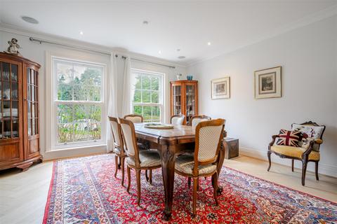 6 bedroom detached house for sale, Llanvair Close, Ascot