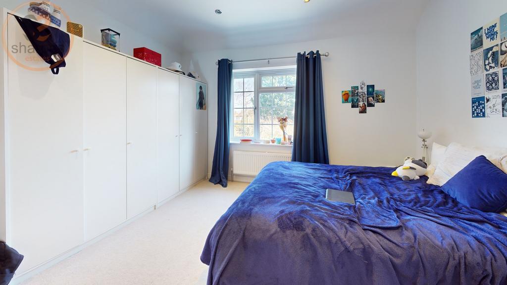 Bedroom (8)