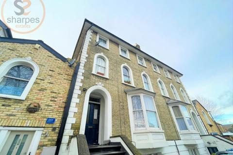 2 bedroom apartment for sale, Merton Road, London