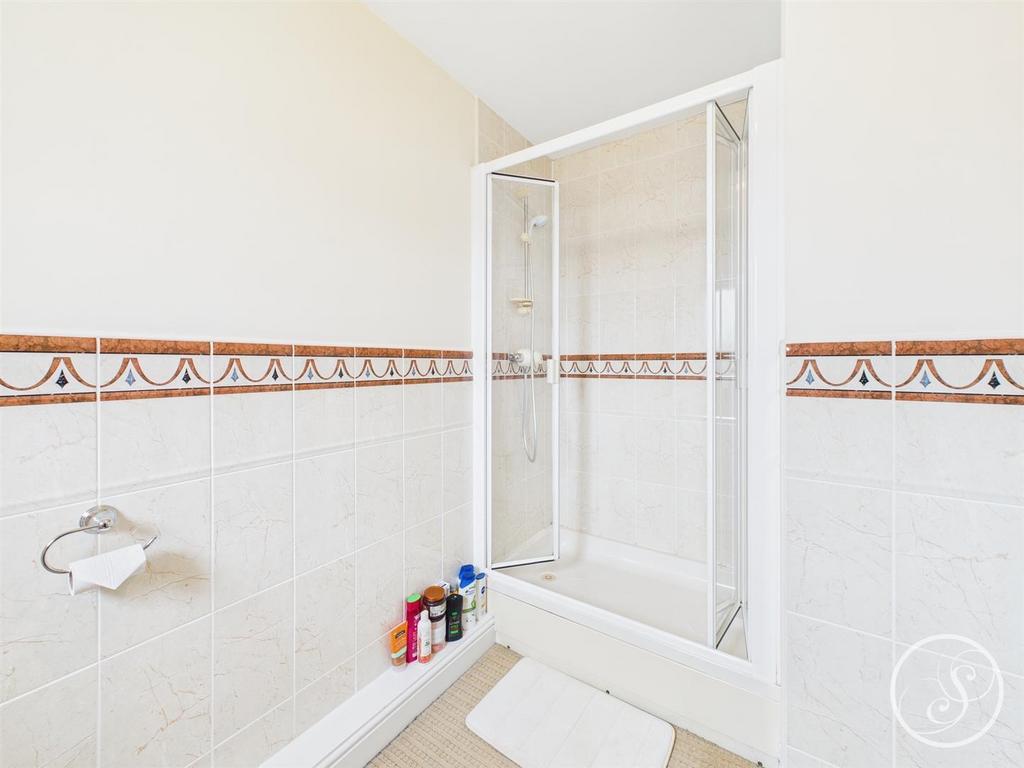 En-suite 2