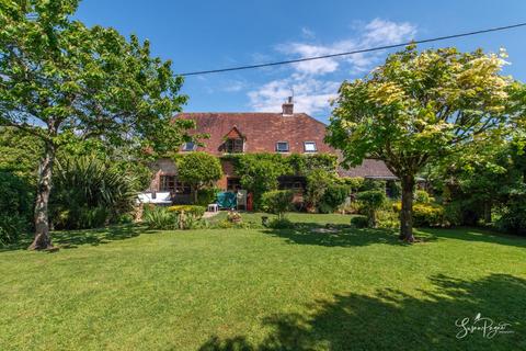5 bedroom detached house for sale, Bunkers Lane, Rookley