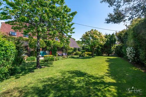 5 bedroom detached house for sale, Bunkers Lane, Rookley