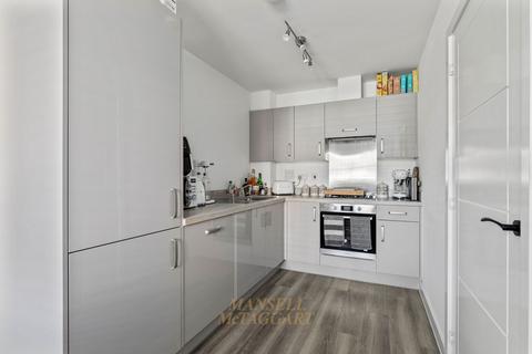 undefined, Hoadley Road, Horley RH6