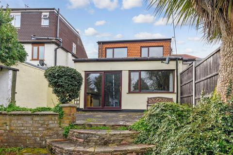 17 Vale Road, Dartford, DA1 2TU