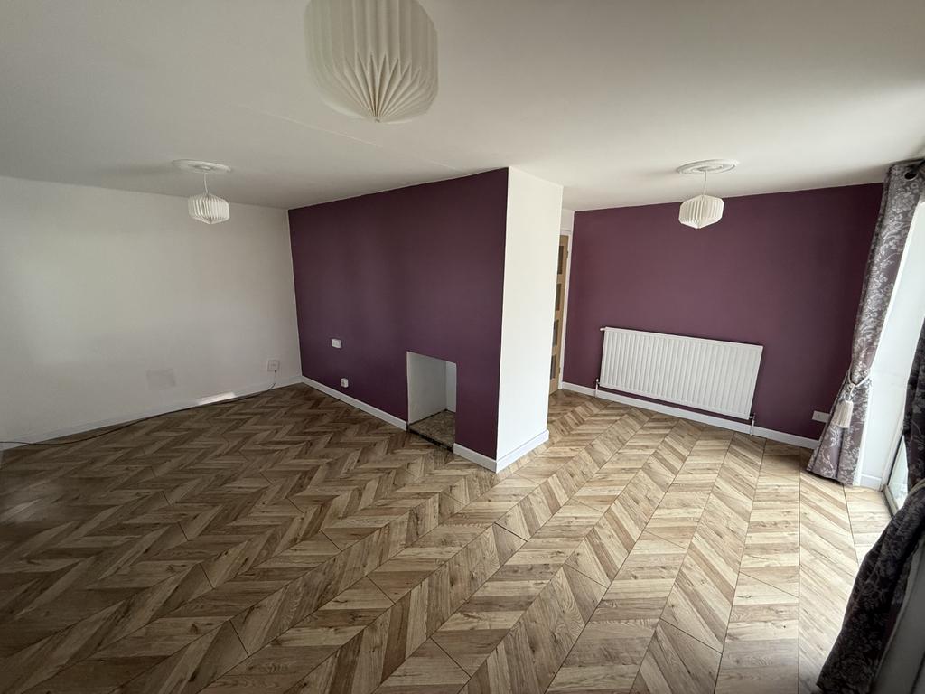 L Shaped Lounge/Dining Room