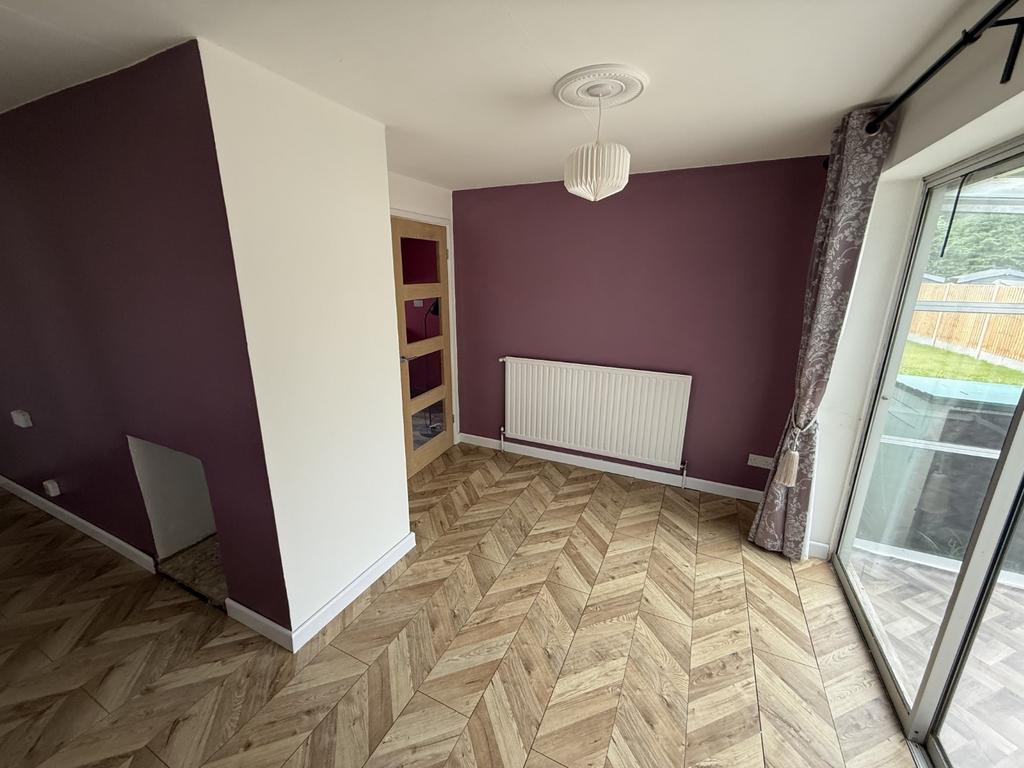 L Shaped Lounge/Dining Room