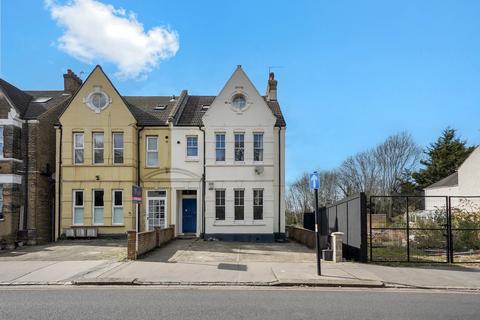 Flat 1, 2 Moreton Road, South Croydon, CR2 7DL