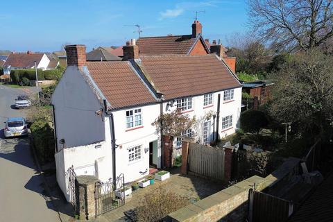 2 bedroom cottage for sale, Manor Road, Wales, Sheffield, S26 5PD