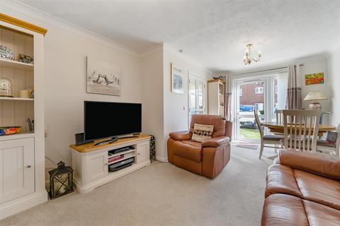 2 bedroom retirement property for sale, Shrubbs Drive, Middleton-On-Sea