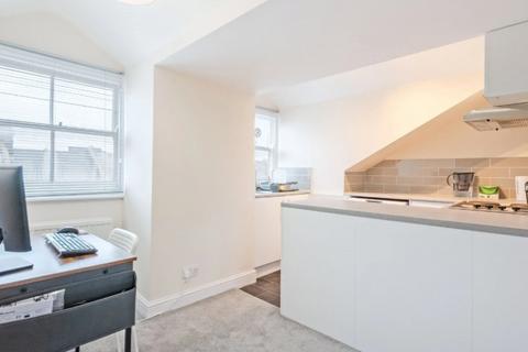 Studio to rent, Portnall Road London W9