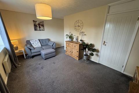 18, Balcombe Court Balcombe Road, Crawley, RH10 7XN