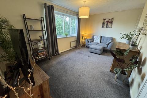 18, Balcombe Court Balcombe Road, Crawley, RH10 7XN