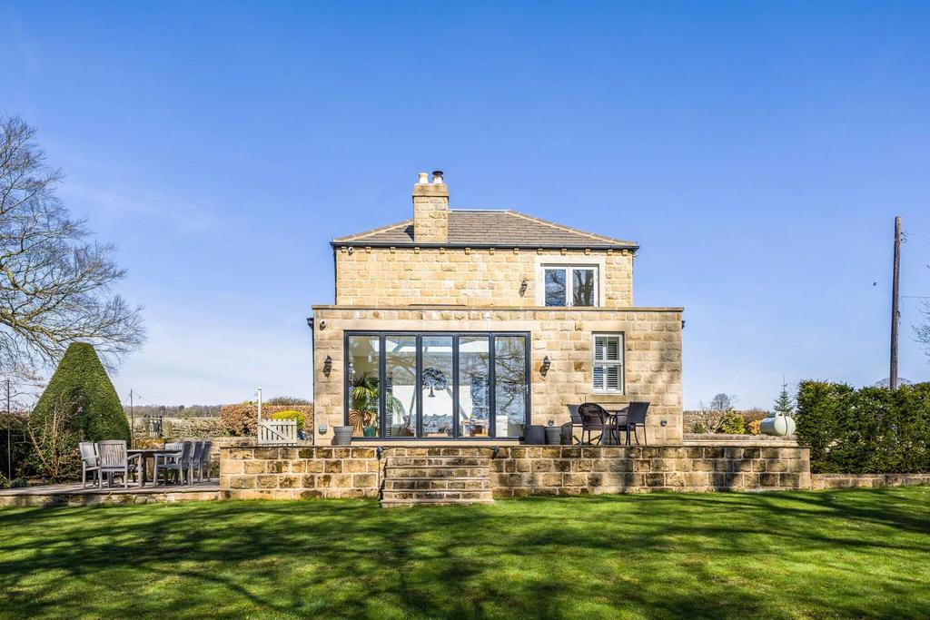 86991 North-Lodge-Carlton-Lane (34) low.jpg