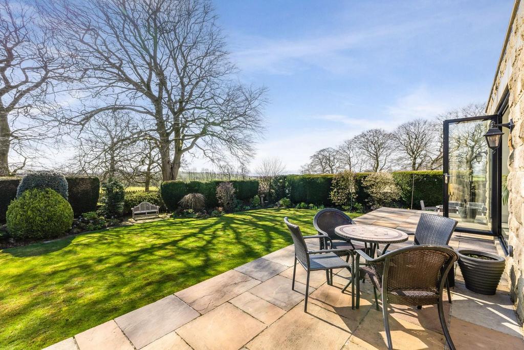 86991 North-Lodge-Carlton-Lane (35) low.jpg