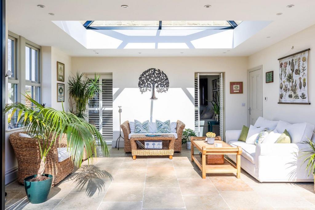 86991 North-Lodge-Carlton-Lane (15) low.jpg