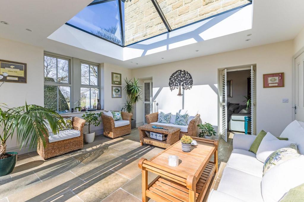 86991 North-Lodge-Carlton-Lane (14) low.jpg