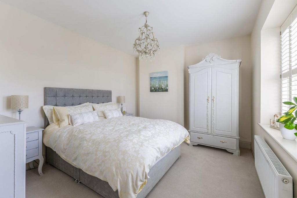 86991 North-Lodge-Carlton-Lane (24) low.jpg