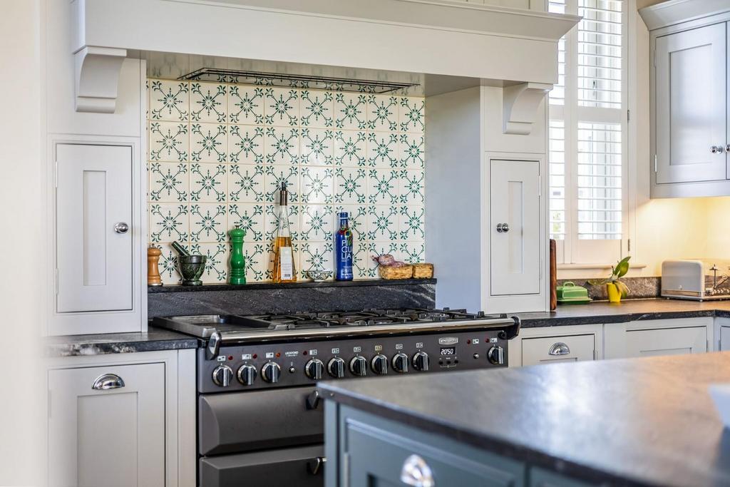 86991 North-Lodge-Carlton-Lane (22) low.jpg