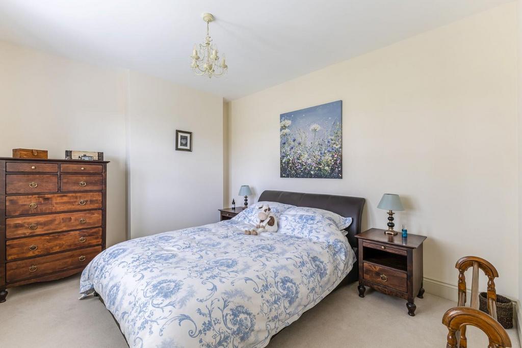 86991 North-Lodge-Carlton-Lane (26) low.jpg