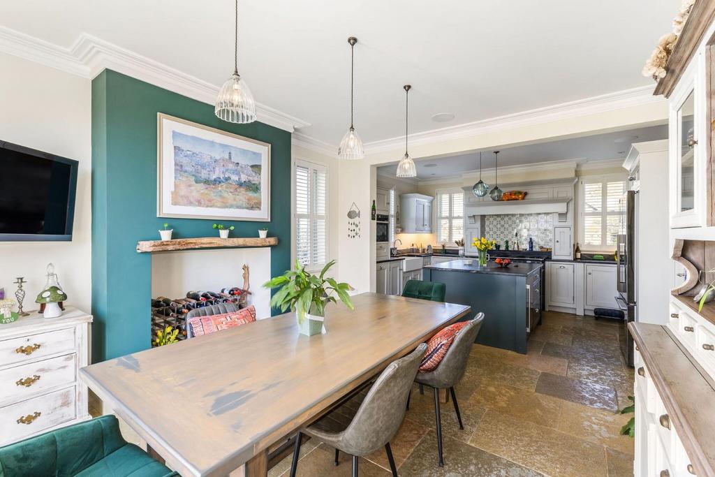 86991 North-Lodge-Carlton-Lane (17) low.jpg