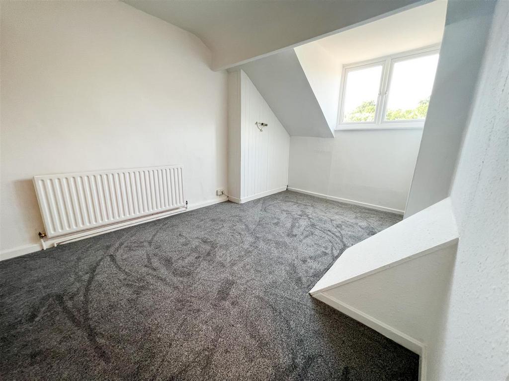 Bedroom three/attic bedroom