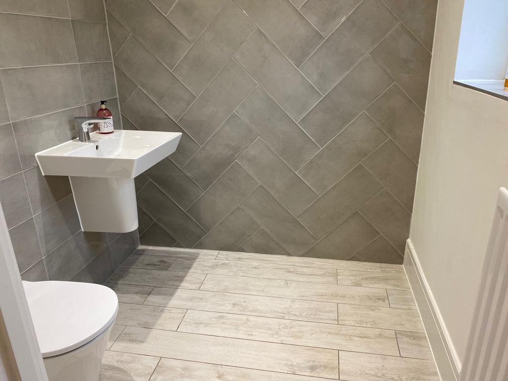 Ground Floor Cloakroom