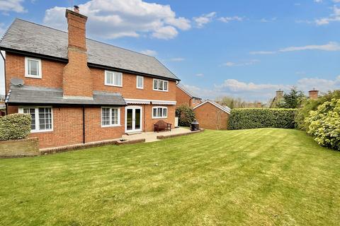5 bedroom detached house for sale, Westwood Close, Weston, CW2